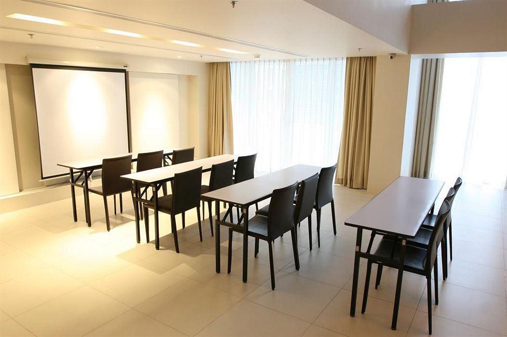 The Picasso Boutique Serviced Residences Managed By Hii Makati City Facilidades foto
